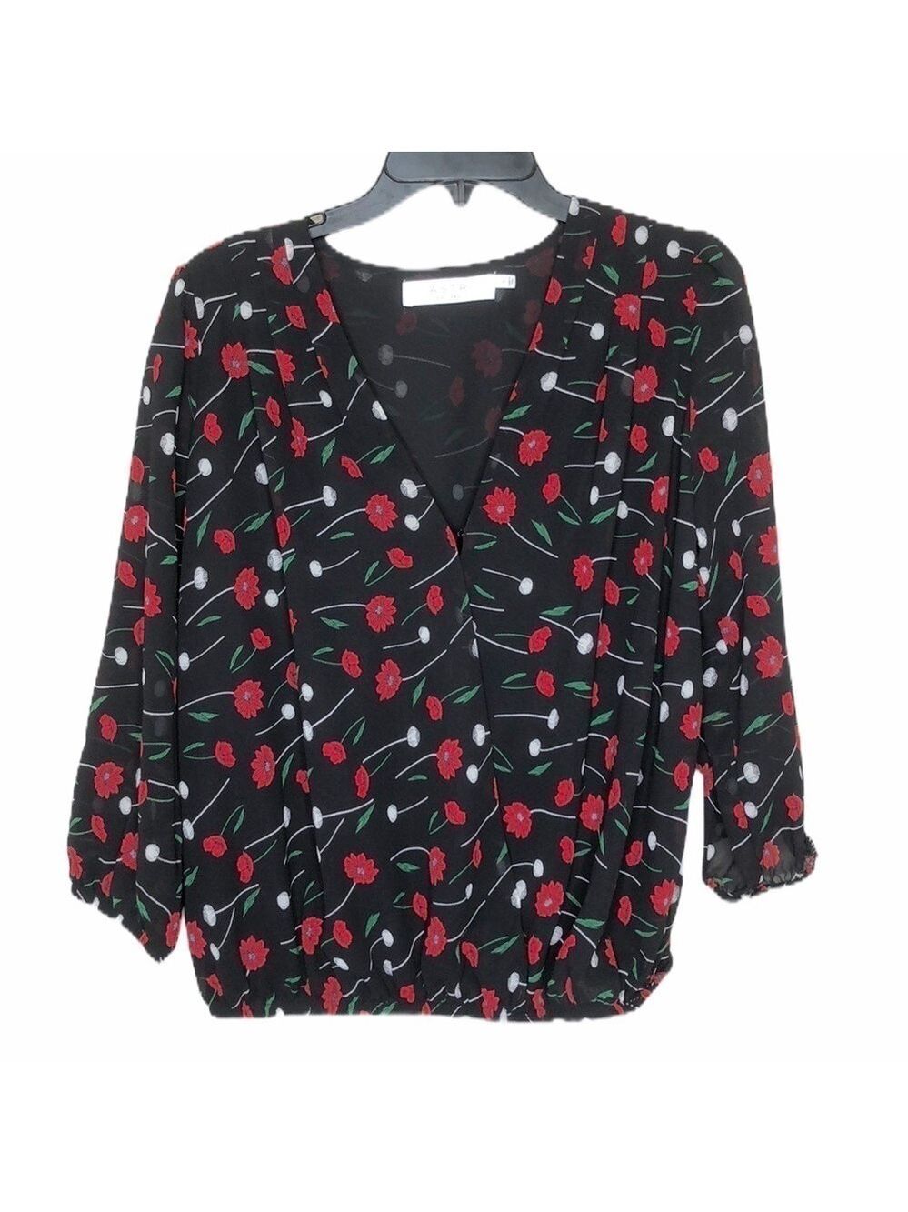 Nwt Stitch‎ Fix ASTR floral print surplice bust top
